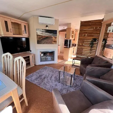 Guest house Und Ferienhaeuser 
