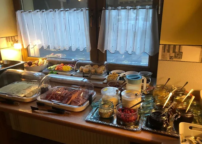 بيت ضيافة Und Ferienhaeuser 