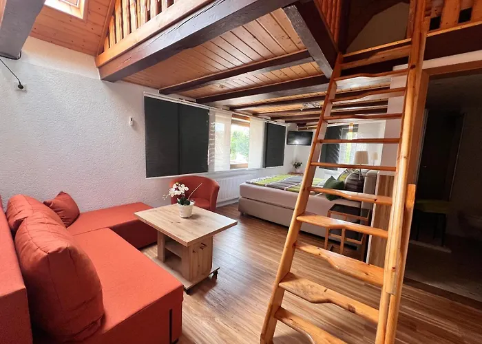 Und Tor Zum Rennsteig Gasthof