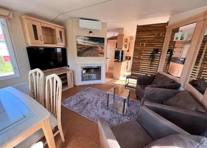 بيت ضيافة Und Ferienhaeuser 